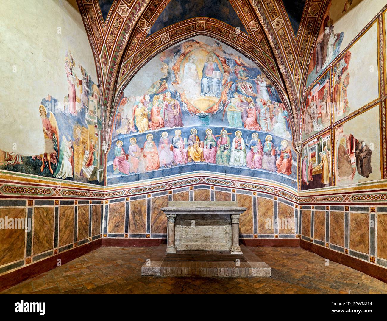 San Gimignano. Toscane. Italie. Fresques dans l'église de San Lorenzo à Ponte par Cenni di Francesco Ser Cenni Banque D'Images