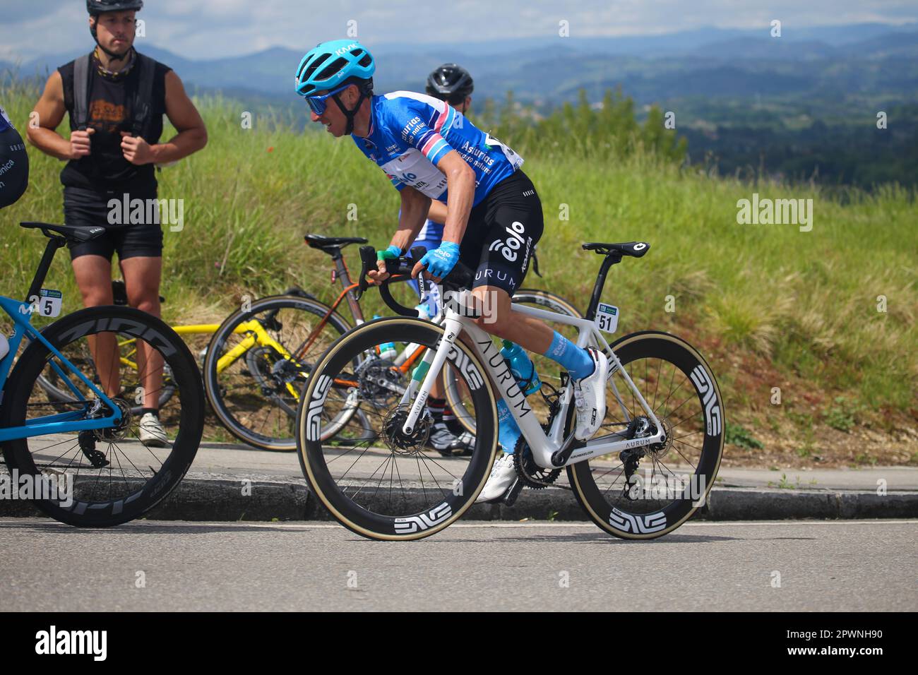 Oviedo, Asturies, Espagne. 30th avril 2023. Oviedo, Espagne, 30th avril 2023 : PILOTE EOLO-Kometa, Lorenzo Fortunato pendant la phase 3rd de Vuelta a Asturias 2023 entre Cangas del Narcea et Oviedo, sur 30 avril 2023, à Oviedo, Espagne. (Credit image: © Alberto Brevers/Pacific Press via ZUMA Press Wire) USAGE ÉDITORIAL SEULEMENT! Non destiné À un usage commercial ! Banque D'Images