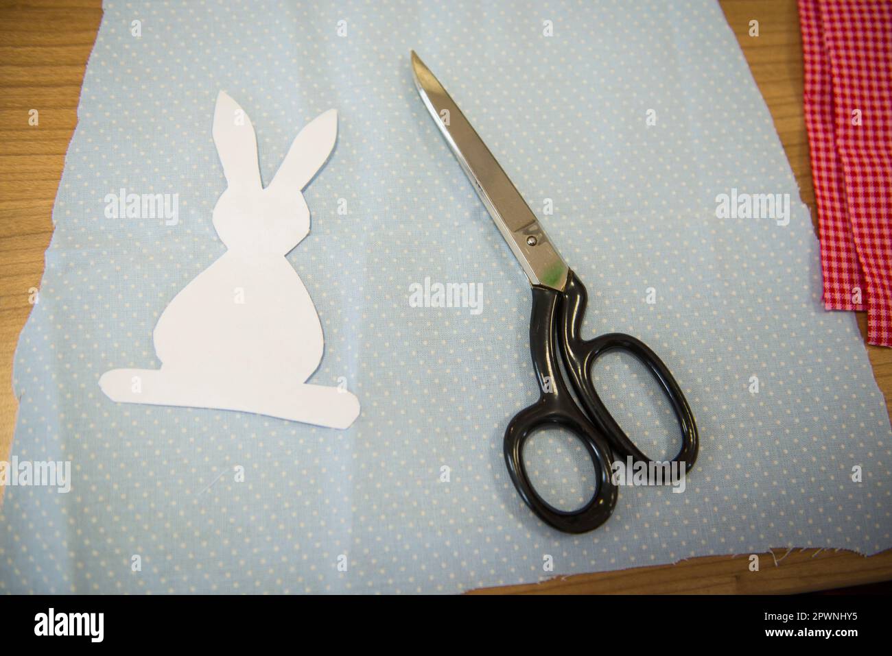 Coupe en forme de lapin pour la décoration pendant Pâques Banque D'Images