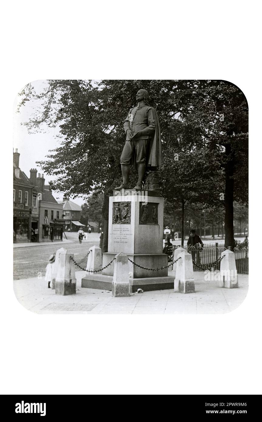 Statue de John Bunyan, Bedford. 1890s Banque D'Images
