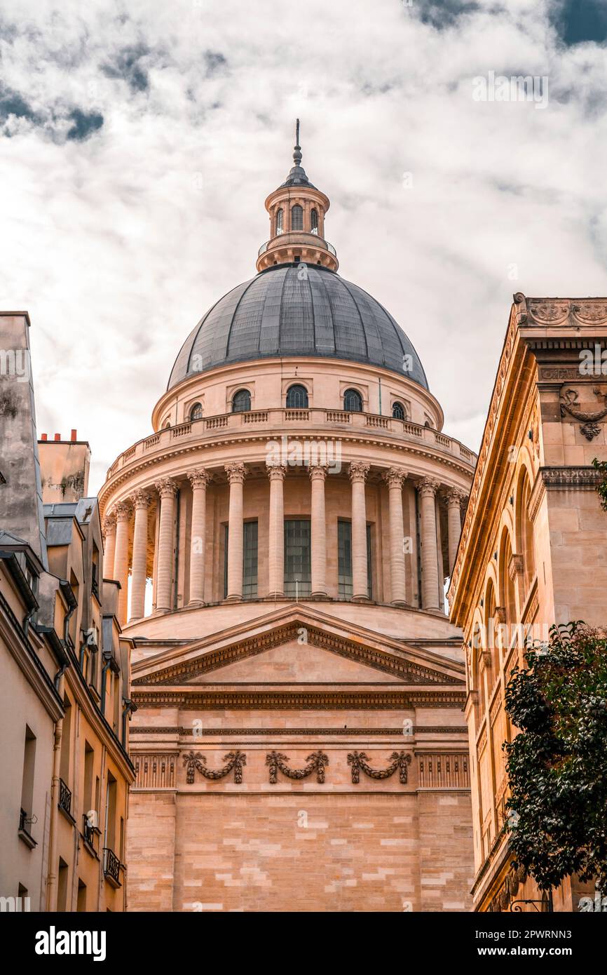 Le Panthéon est un monument situé dans le 5th arrondissement de Paris, France. Utilisé comme cimetière pour les intellectuels français importants. Banque D'Images