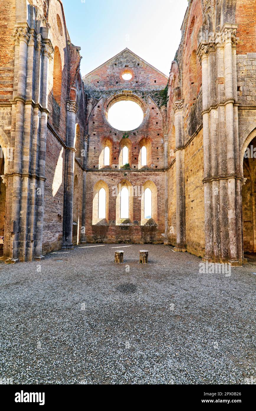 L'abbaye sans toit de Saint Galgano. Sienne Toscane Italie Banque D'Images