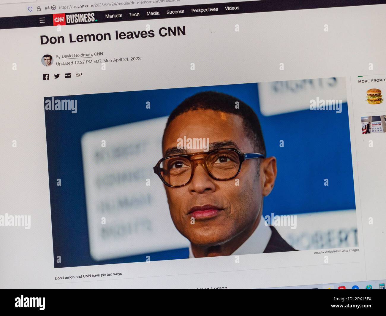 Le titre de 'Don Lemon quitte CNN' sur le site de CNN après le départ du présentateur le 24th avril 2023. Banque D'Images