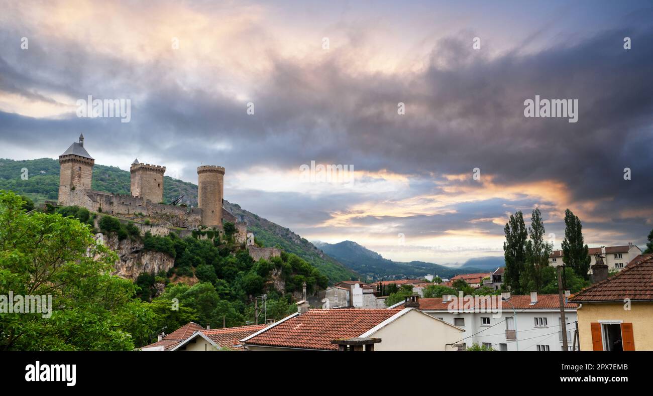 Ancien château médiéval de Foix, Ariège, sud de la France. Banque D'Images
