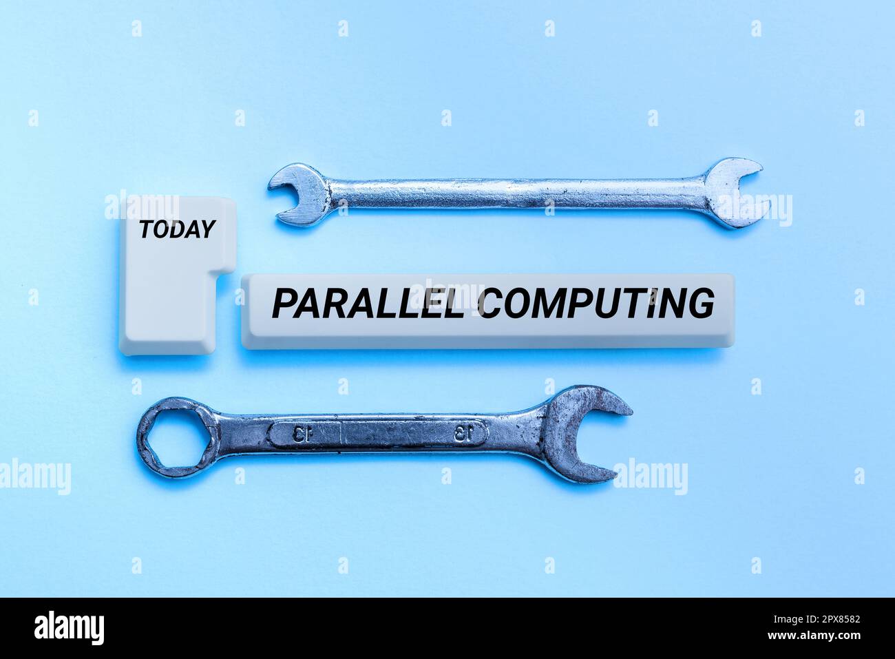 Affichage du panneau Parallel Computing, photo conceptuelle calcul simultané au moyen de logiciels et de matériel Banque D'Images