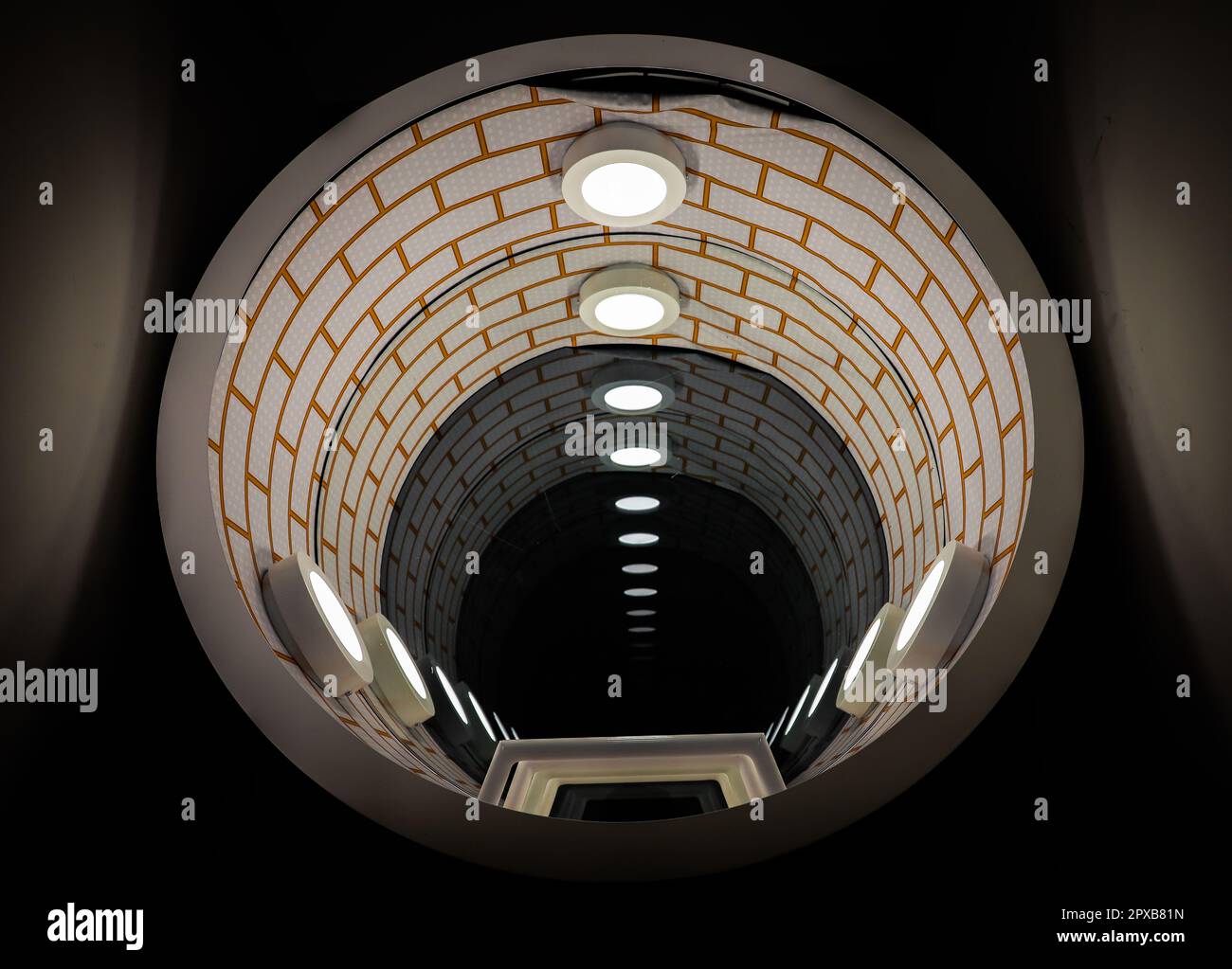 ne finissant jamais l'illusion du tunnel Banque D'Images