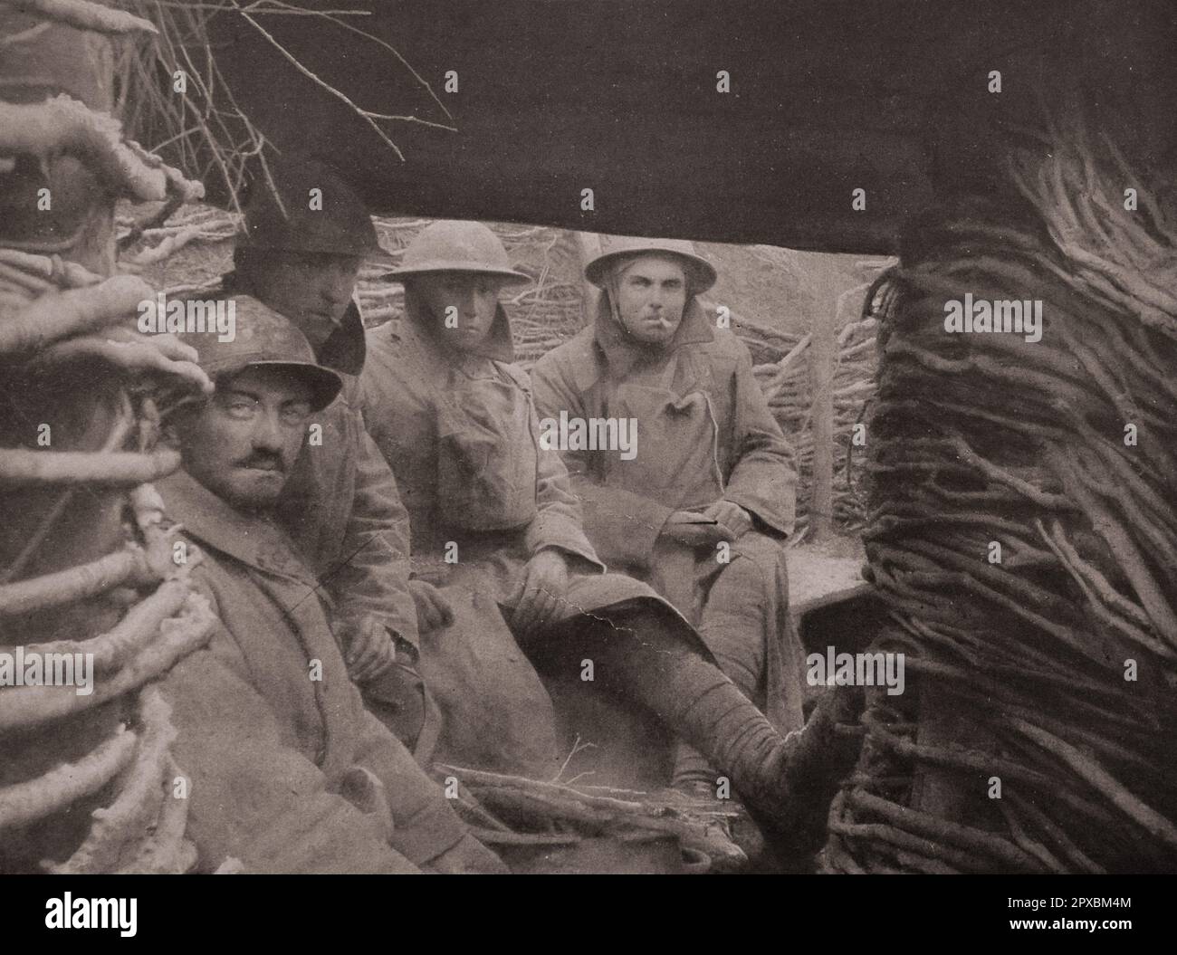 Première Guerre mondiale Les Américains sur le front. L'apprentissage de la vie du tranché en contact avec les anciennes troupes françaises. Banque D'Images