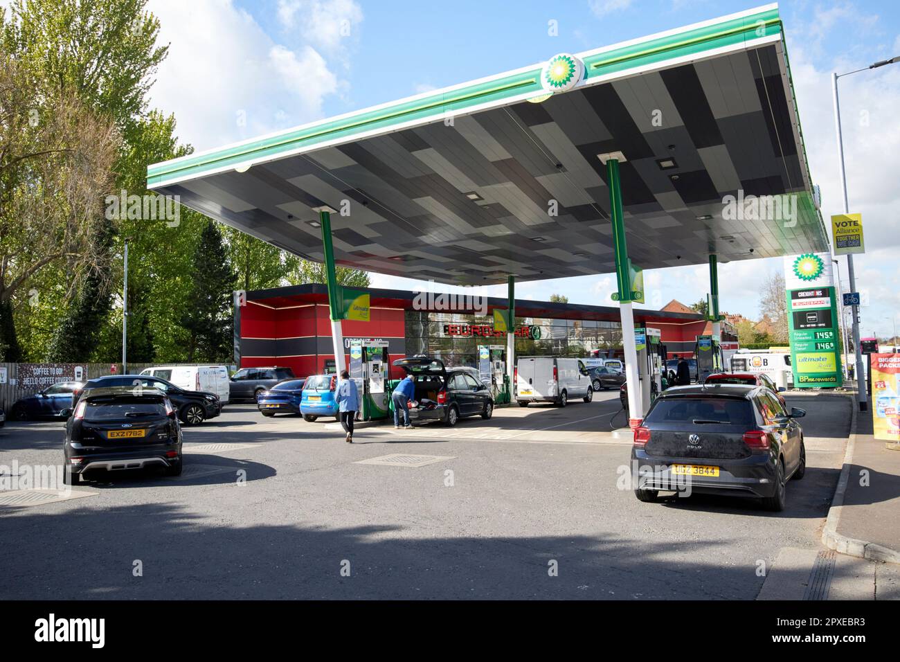 creightons bp et eurospar garage balmoral sud belfast nord irlande royaume-uni Banque D'Images