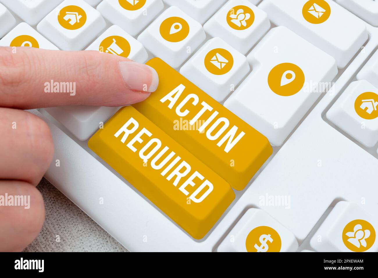 Légende de texte présentant action requise, concept signification considérer une action de