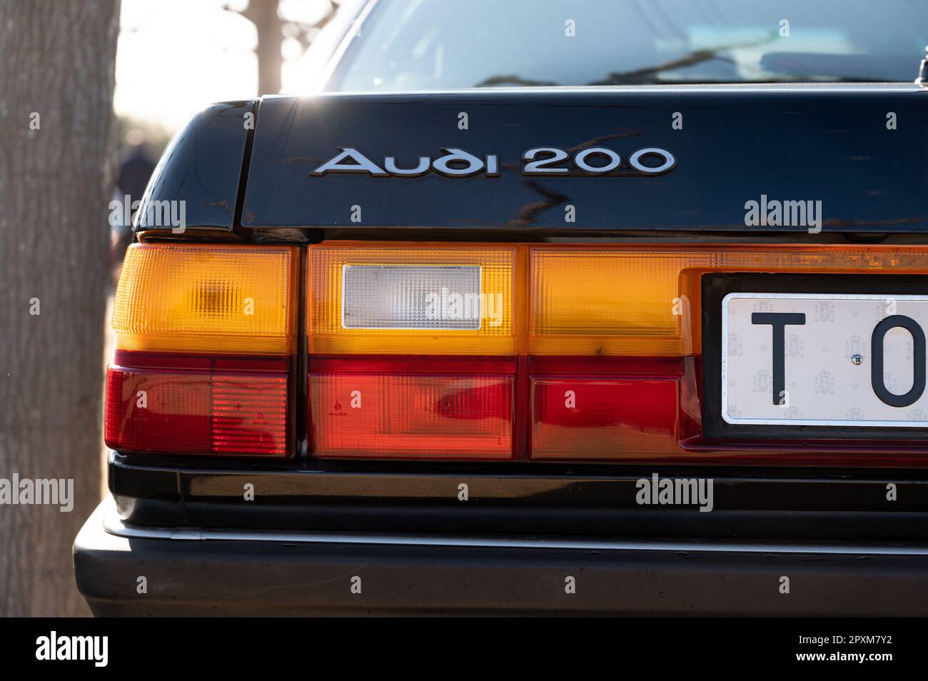 Détail du badge avec les lettres de l'Audi 200 Banque D'Images