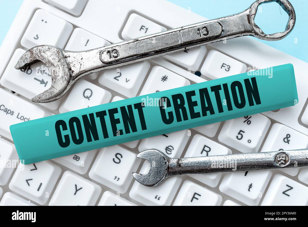 Légende conceptuelle création de contenu, approche commerciale contribution de l'information à tout support numérique Banque D'Images