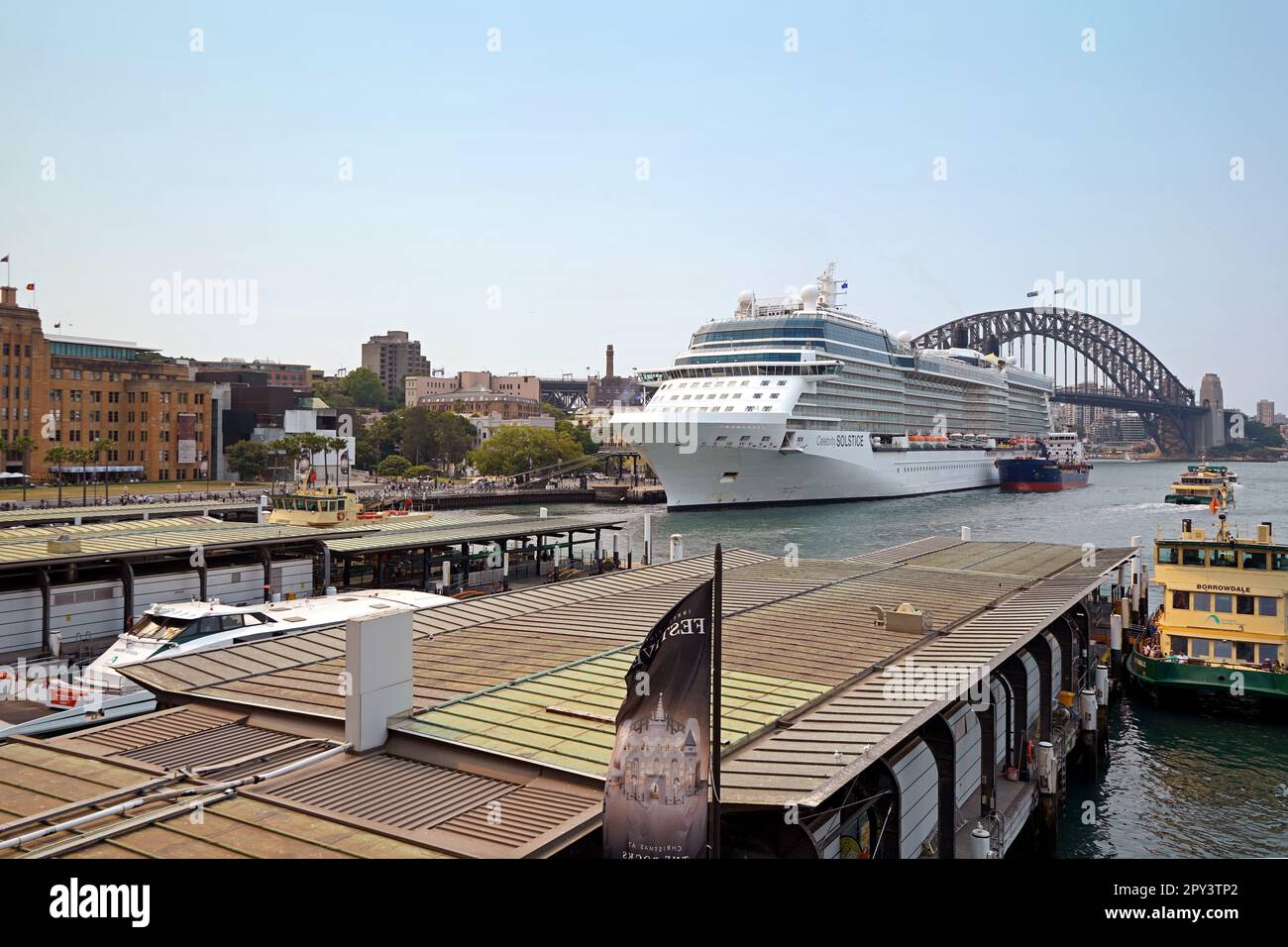 Sydney, Nouvelle-Galles du Sud / Australie - 14/12/2019: Vue depuis le quai circulaire de la ville de Sydney. Banque D'Images