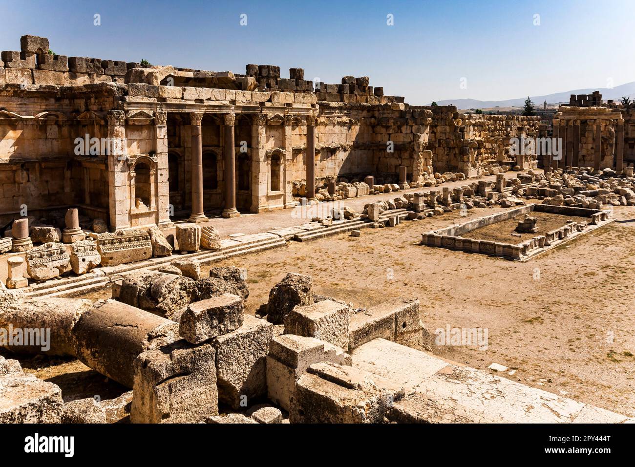 Baalbek, Grande cour, Temple de Jupiter, vallée de la Bekaa, Baalbek, Gouvernorat de Baalbek-Hermel, Liban, Moyen-Orient, Asie Banque D'Images