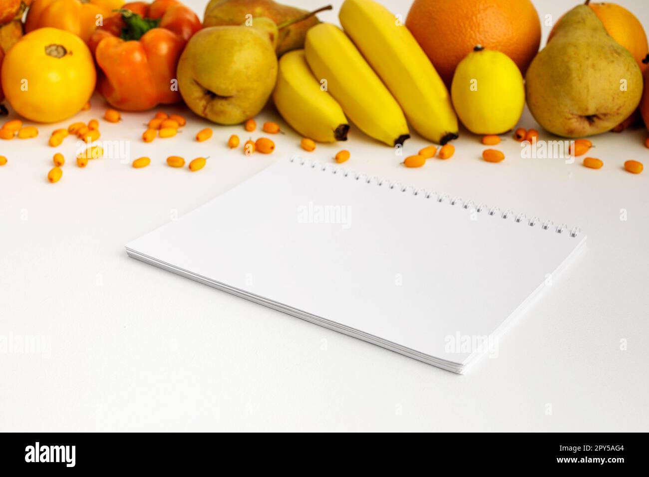 légumes et fruits jaune et orange d'automne Banque D'Images