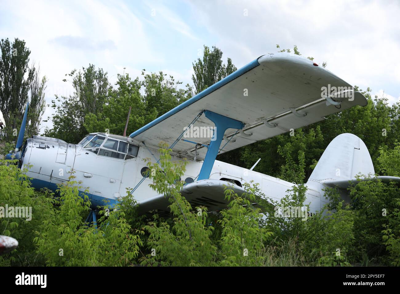 L'avion militaire de l'Union soviétique Antonov an-2 a été abandonné Banque D'Images