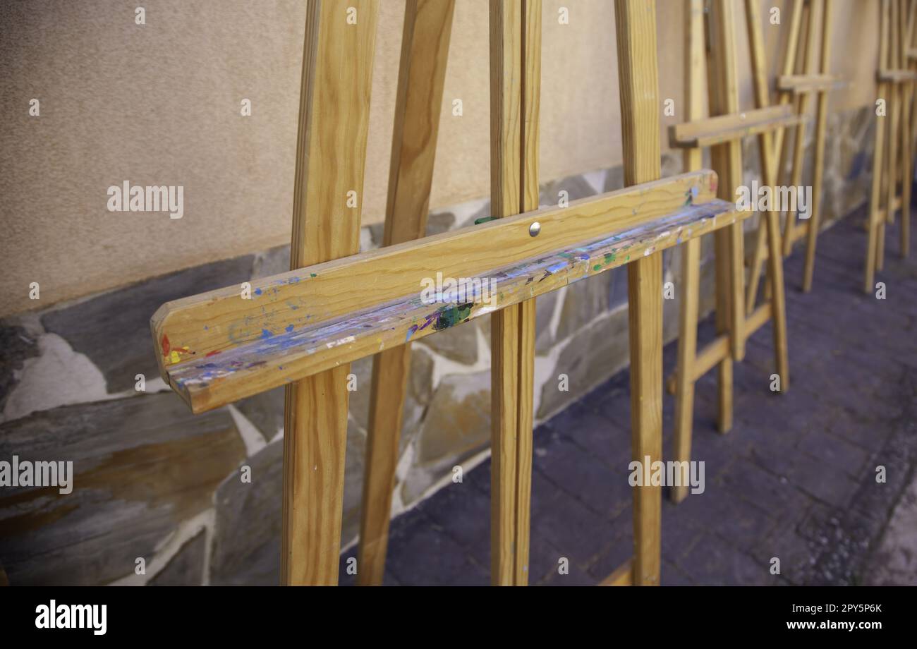 Chevalets en bois pour la peinture Banque D'Images