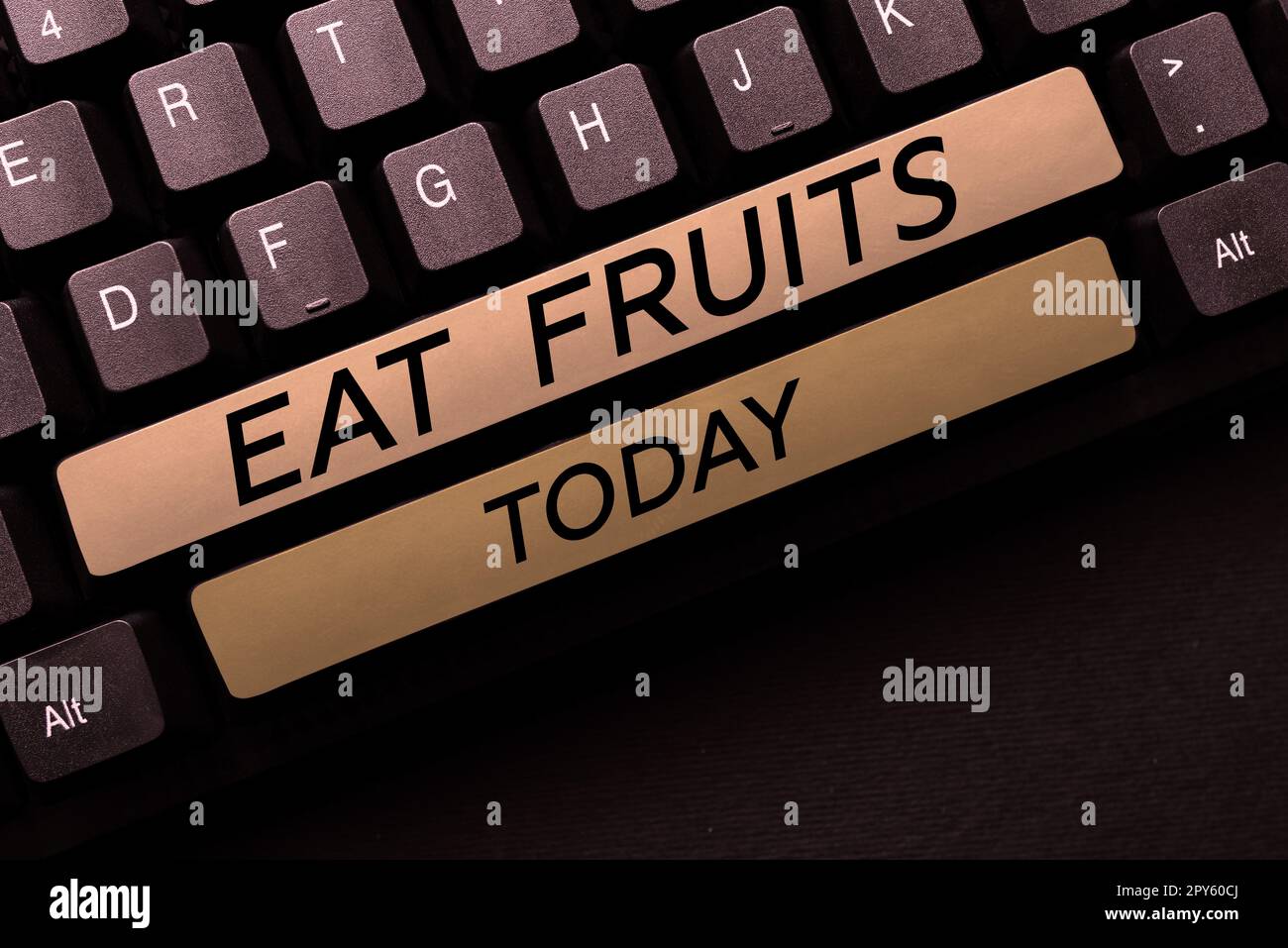 Écriture affichant du texte mangez des fruits. Internet concept consommer tout produit de la croissance végétale utile aux humains ou aux animaux Banque D'Images