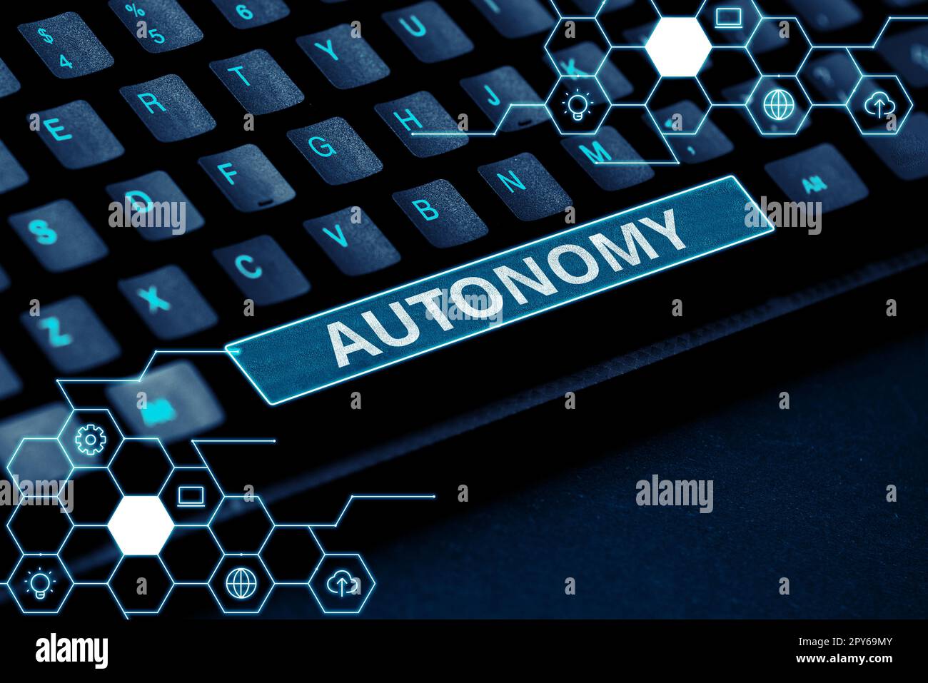 Autonomie du signe d'écriture à la main. Concept signifiant véhicule qui peut se guider sans conduction humaine Banque D'Images