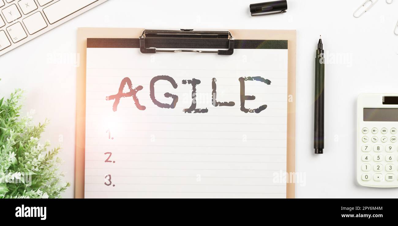 Signe écrit à la main Agile. Approche commerciale approche particulière de la gestion de projet utilisée dans les logiciels Banque D'Images