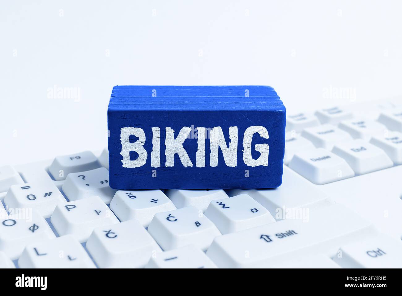 Affiche présentant le vélo. Internet concept Ride vélo ou moto Delievering Pack individuel Sport Banque D'Images