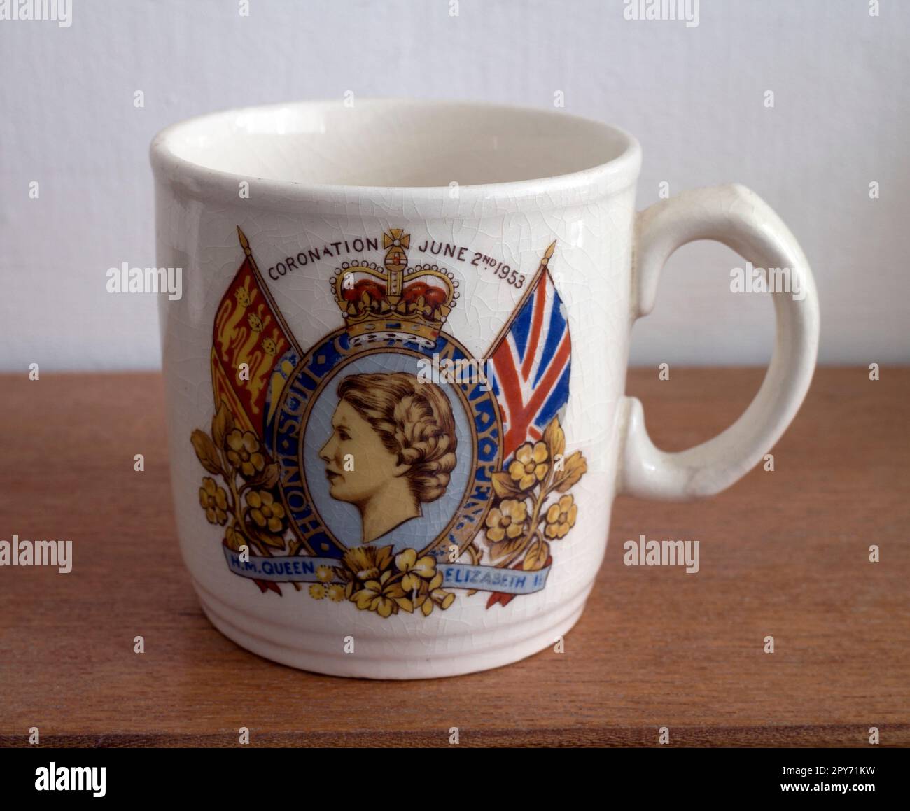 Souvenir de la reine elizabeth ii Banque de photographies et d’images à ...