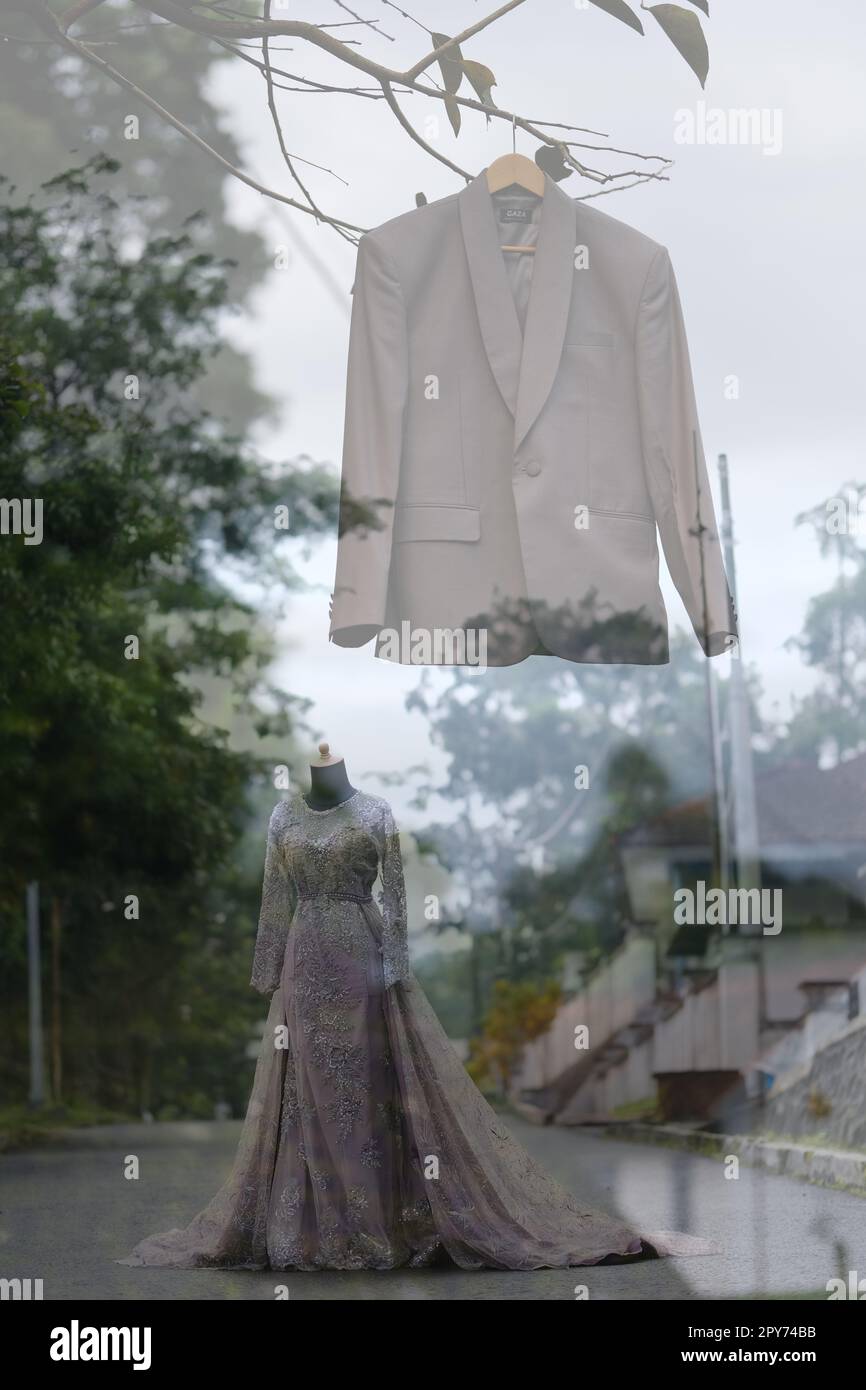 La préparation du mariage est faite avant le début de la cérémonie de mariage, en prenant des photos de la propriété de mariage avant de la porter l'idée de mariage de métier. Banque D'Images