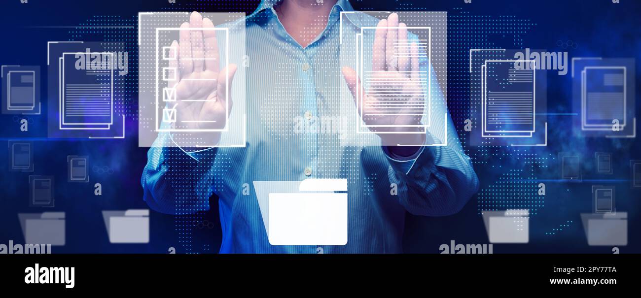 Vérification en ligne des documents, contrôle à distance des processus métier. Mise en œuvre d'un processus automatique Banque D'Images