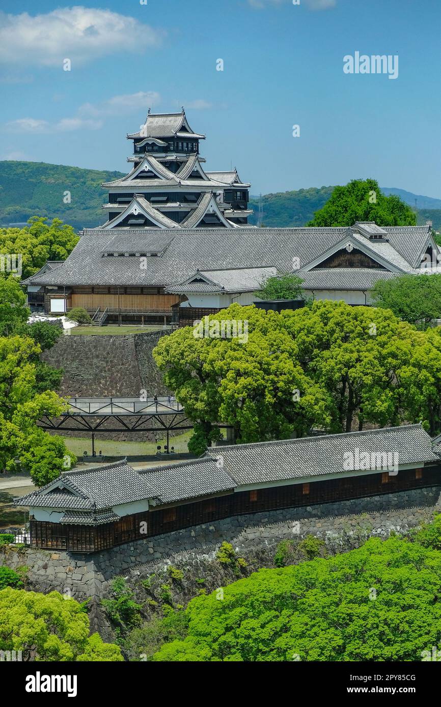 Kumamoto, Japon - 26 avril 2023 : vues sur le château de Kumamoto sur l'île de Kyushu au Japon. Banque D'Images