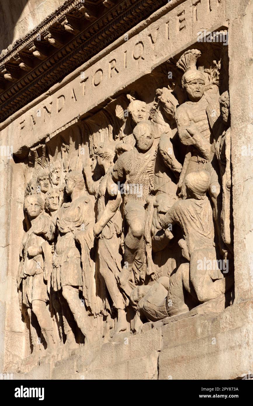 Italie, Rome, arche de Constantin, bas relief Banque D'Images