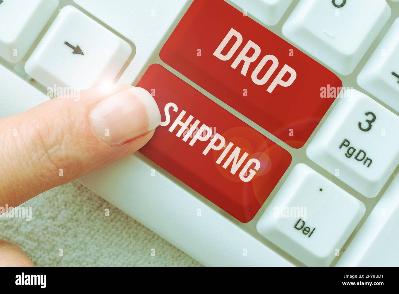 Inspiration montrant l'expédition des panneaux. Concept d'affaires pour envoyer des marchandises d'un fabricant directement à un client plutôt qu'au détaillant Banque D'Images