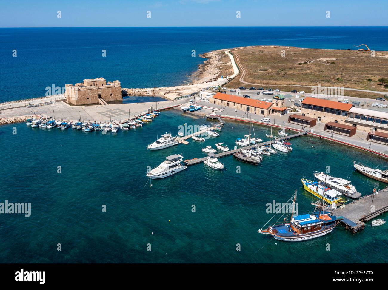 Vue aérienne du château de Paphos et du port, République de Chypre Banque D'Images