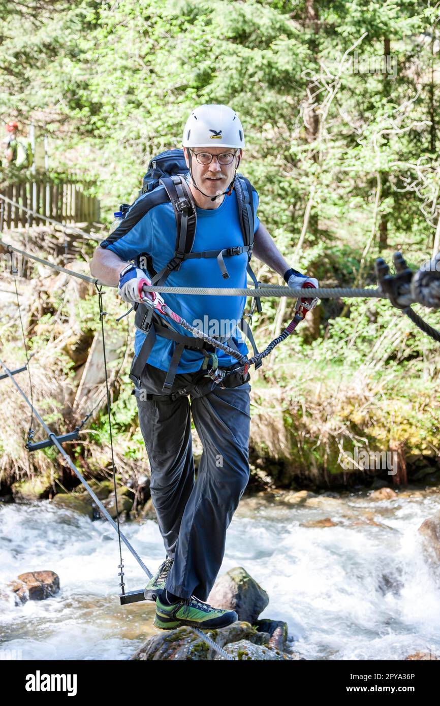 Guenter Rohloff, escalade, Steribenfall, via ferrata, cascade, Oetztal, Autriche Banque D'Images