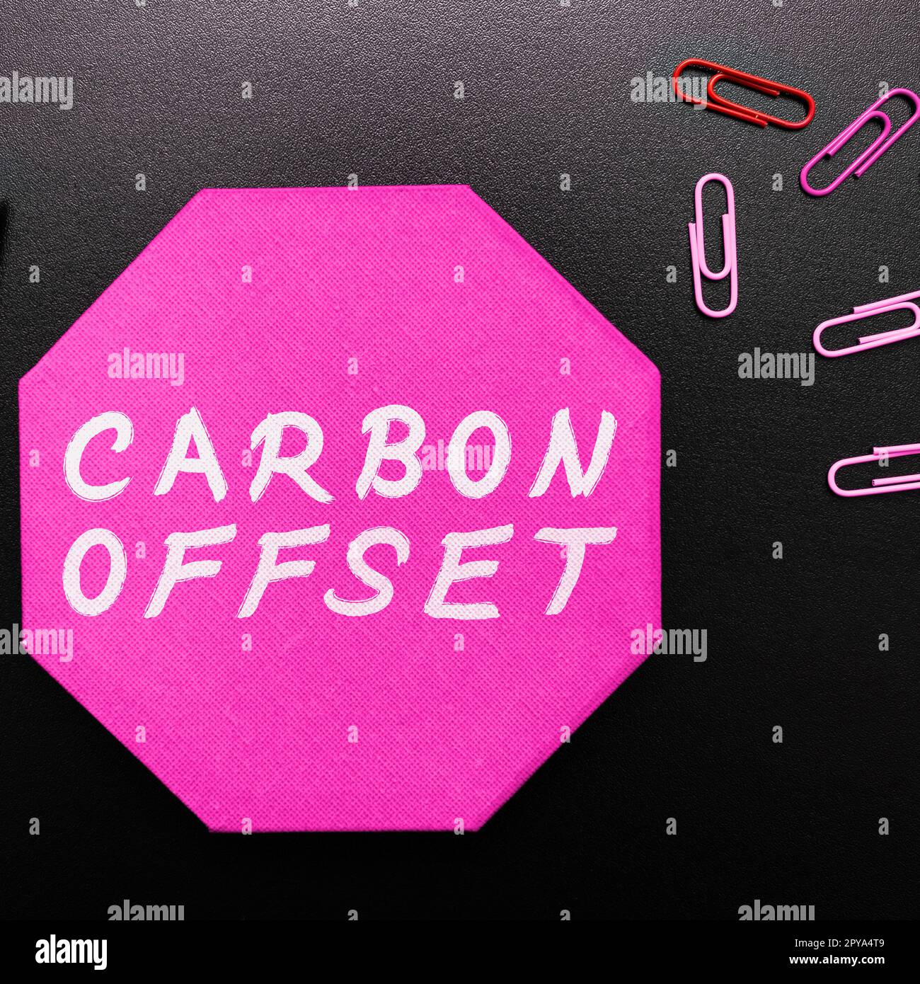 Légende conceptuelle Carbon Offset. Aperçu de l'entreprise réduction des émissions de dioxyde de carbone ou d'autres gaz Banque D'Images