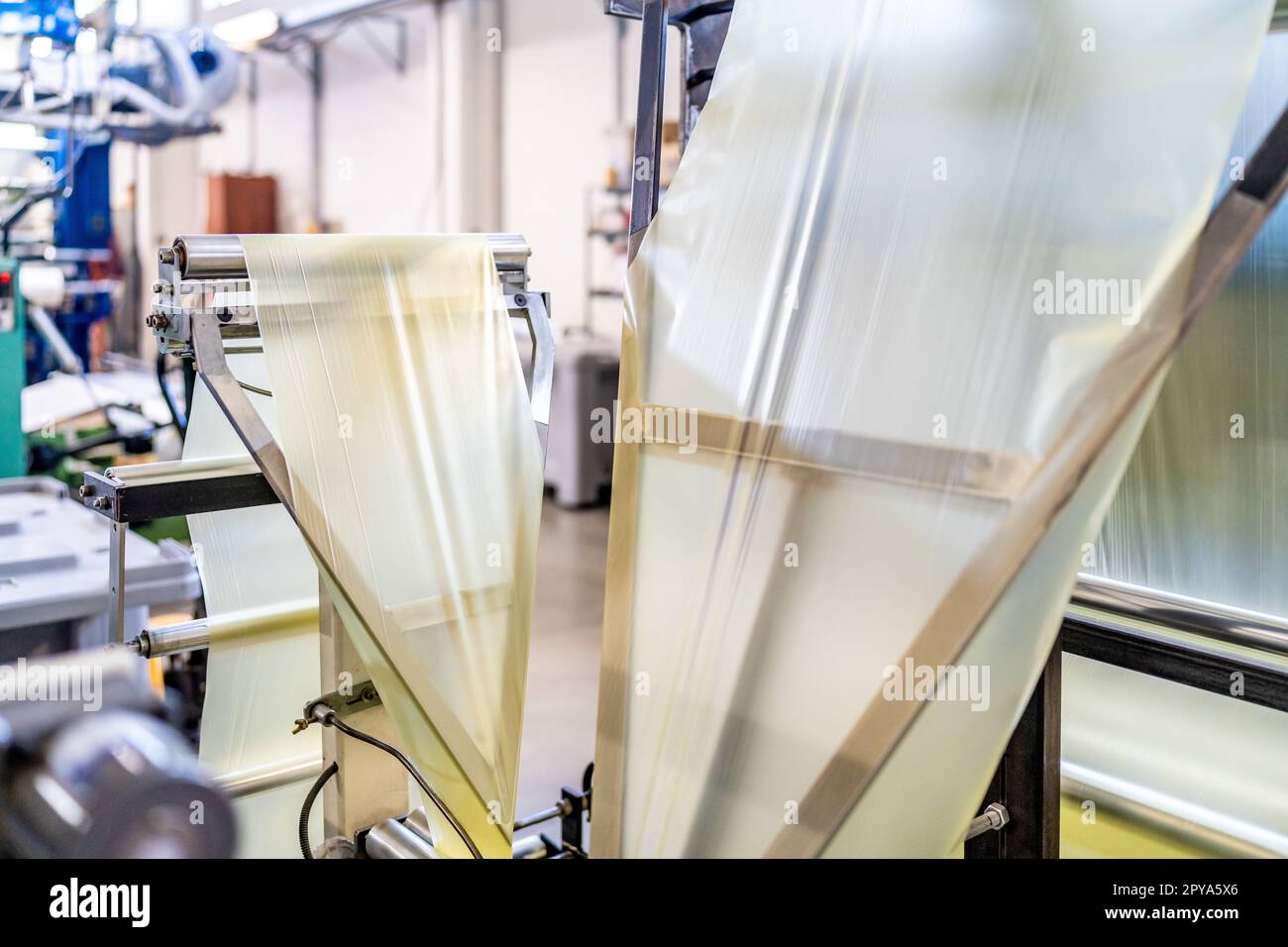 production de matériaux d'emballage en plastique en usine Banque D'Images