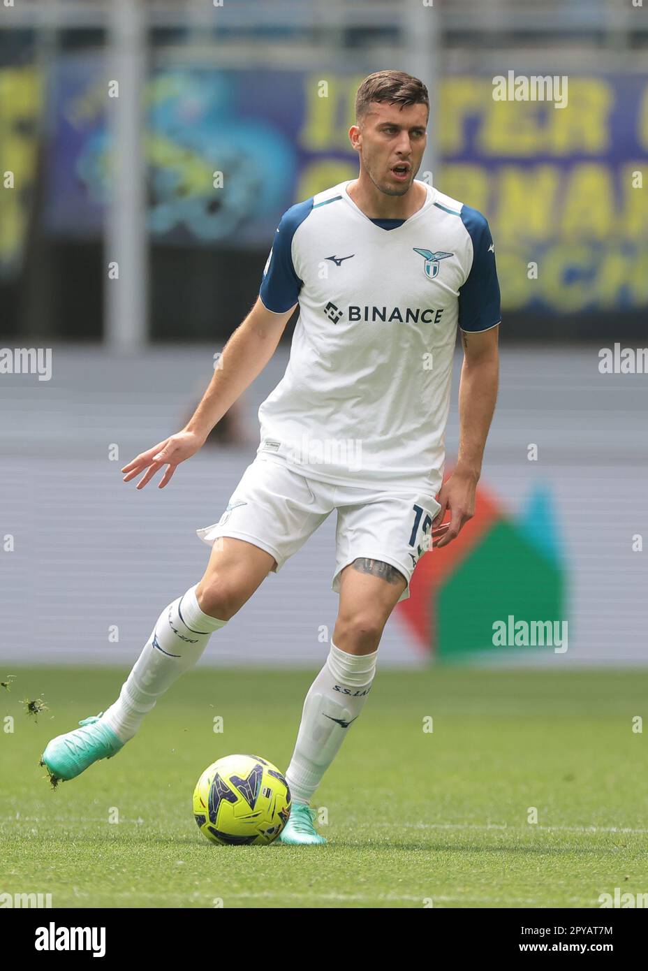 Milan, Italie, 30th avril 2023. Nicolo Casale de SS Lazio pendant la série Un match à Giuseppe Meazza, Milan. Le crédit photo devrait se lire: Jonathan Moscrop / Sportimage Banque D'Images