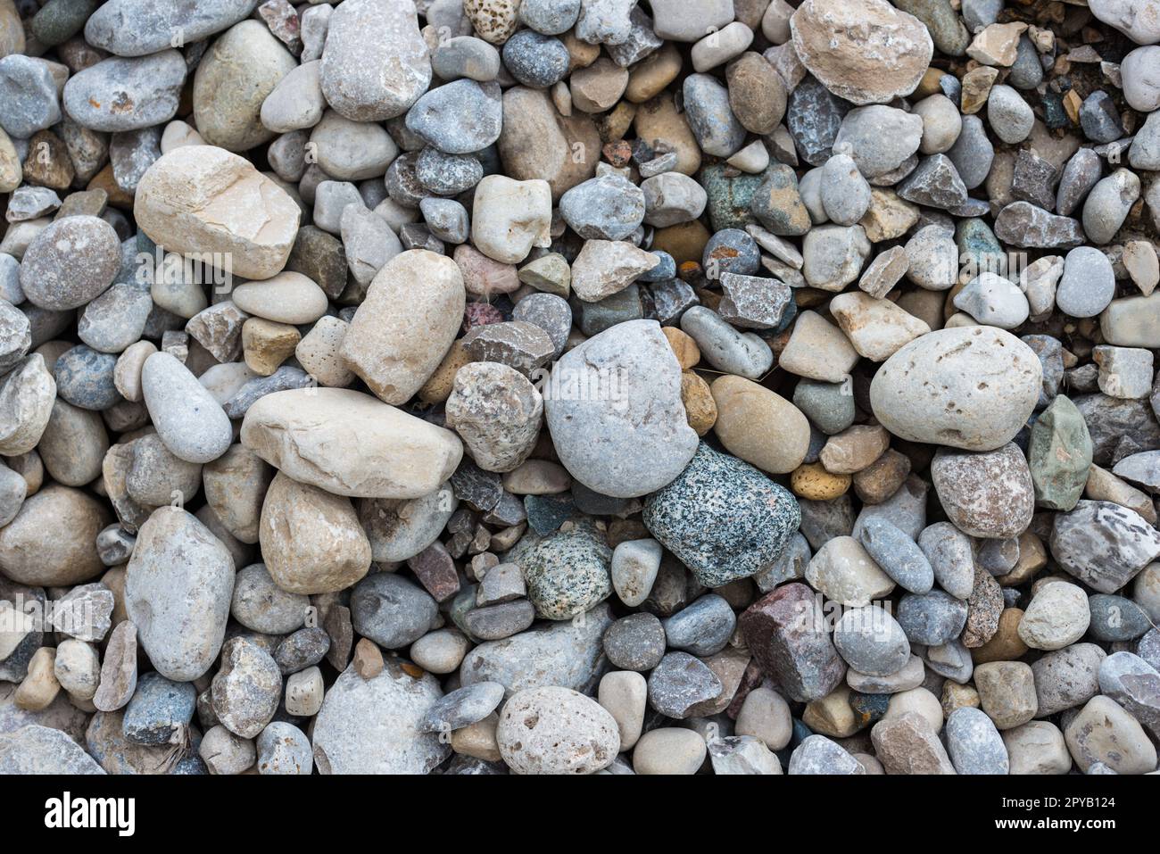 rochers lisses sur une plage, prises d'un point de vue de haut en bas Banque D'Images