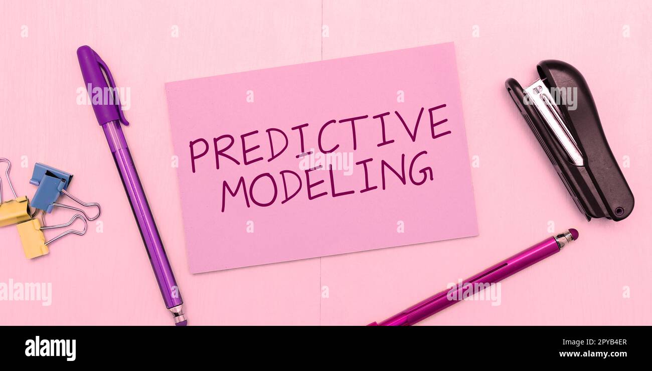 Signe de texte montrant la modélisation prédictive. Mot écrit sur la stratégie de maintenance basée sur l'analyse prédictive Banque D'Images