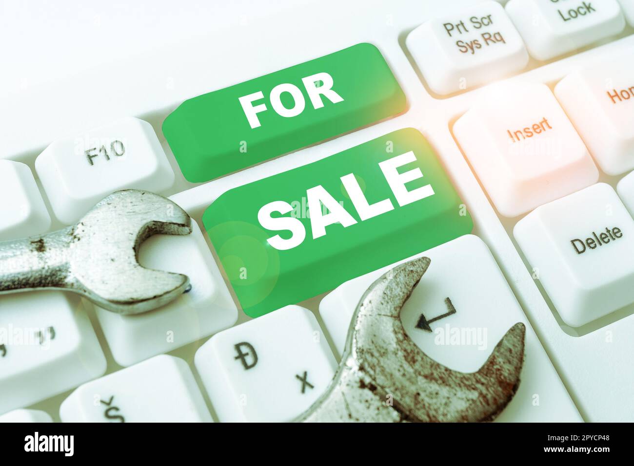 Affiche manuscrite pour la vente. Internet concept de mise maison de propriété véhicule disponible pour être acheté par d'autres Banque D'Images