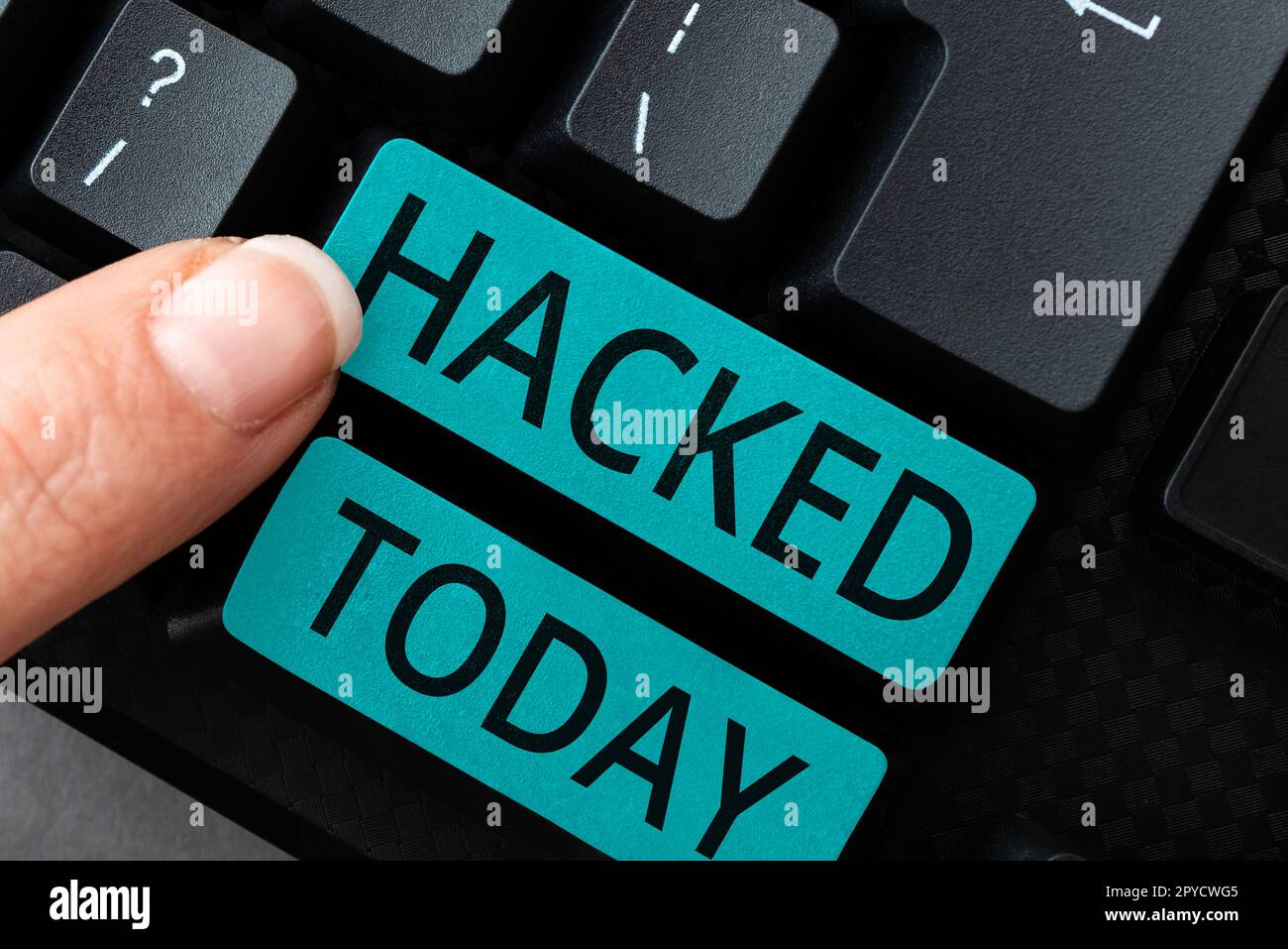 Écriture affichant du texte piraté. Concept d'entreprise accès non autorisé aux données du système ou de l'informatique cybercriminalité Banque D'Images