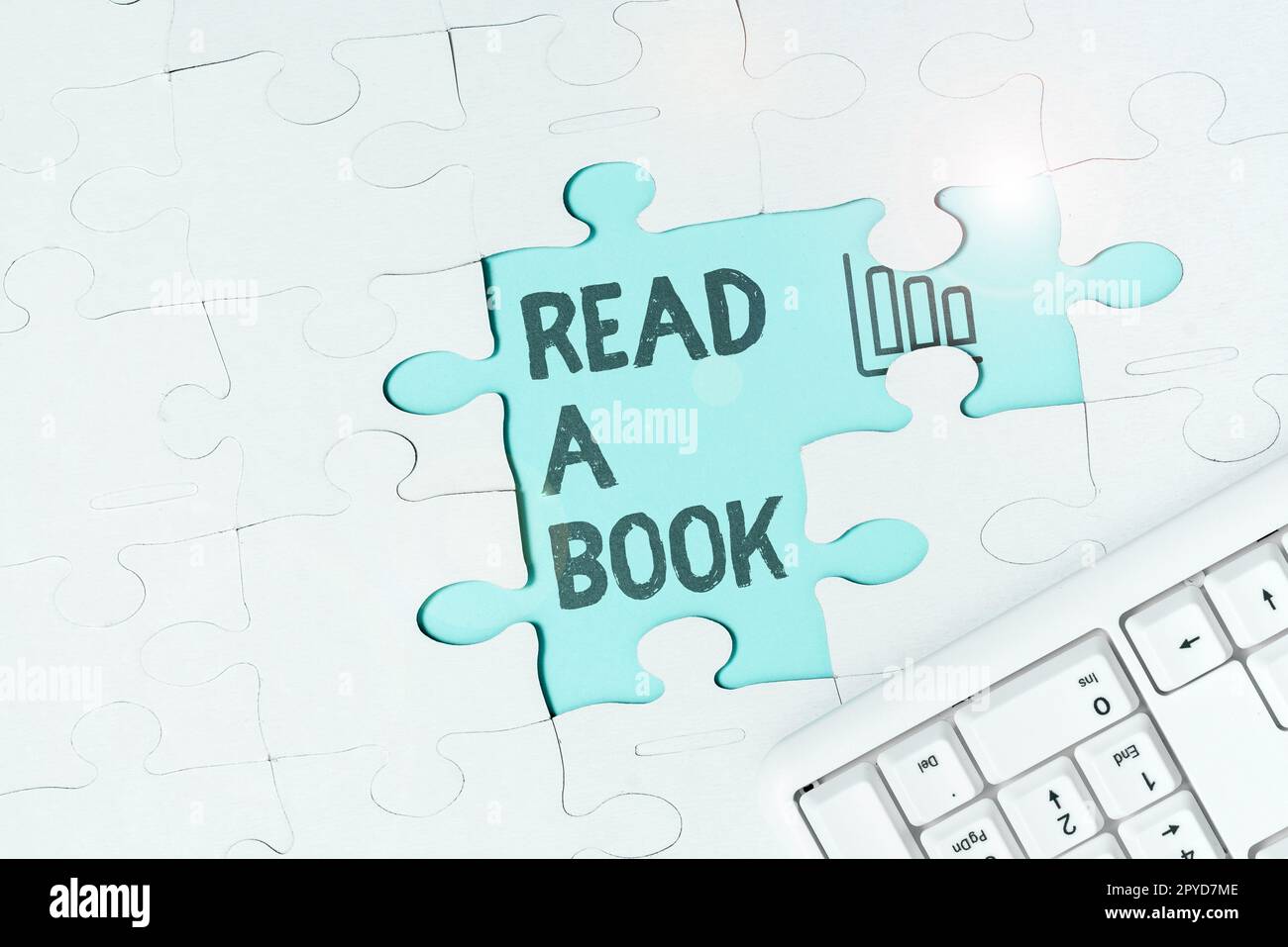 Panneau de texte indiquant Lire Un livre. Mot écrit sur apprécier la littérature activité traditionnelle apprendre de nouvelles choses Banque D'Images