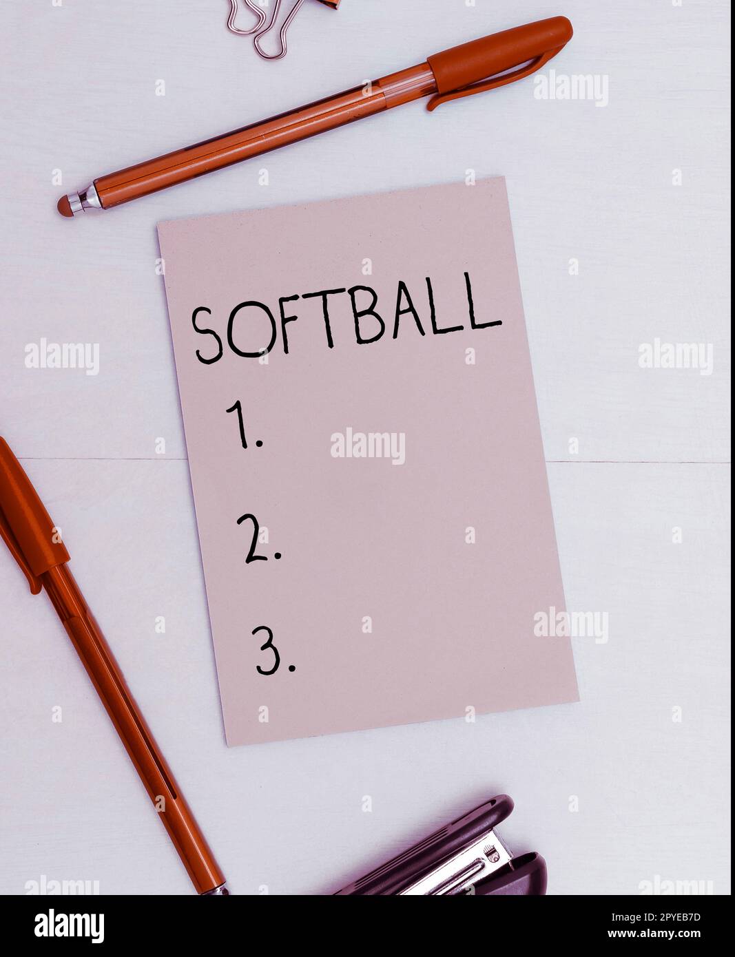 Affiche montrant le softball. Photo conceptuelle un sport semblable au baseball joué avec une balle et une batte Banque D'Images
