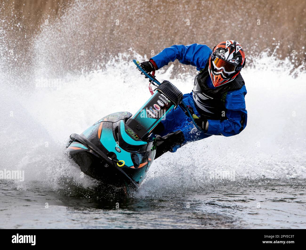 Jet ski Racer dans la ronde 1 du Championnat du Royaume-Uni JSRA en avril 2022 à Fosse Hill Banque D'Images
