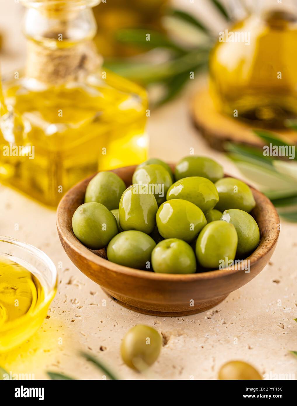 Olives vertes fraîches Banque D'Images