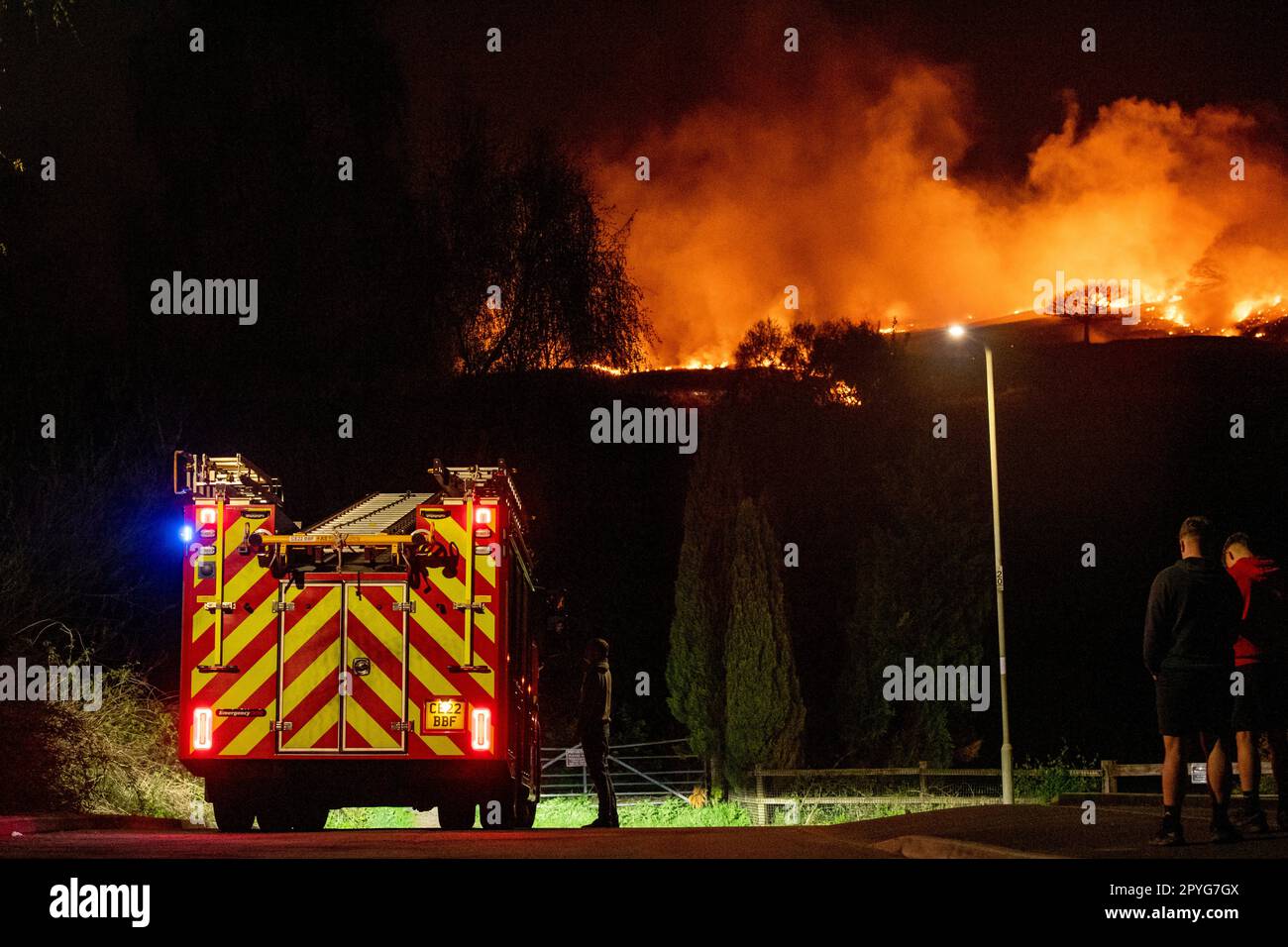 Rhondda Valley, pays de Galles, Royaume-Uni. 03rd mai 2023. Ton Pentre, vallée de Rhondda, pays de Galles, 3/5/23: Feu de montagne au-dessus de Dinam Park, ton Pentre dans la vallée de Rhondda. Photo par Andrew Dowling crédit: Andrew Dowling/Alay Live News Banque D'Images