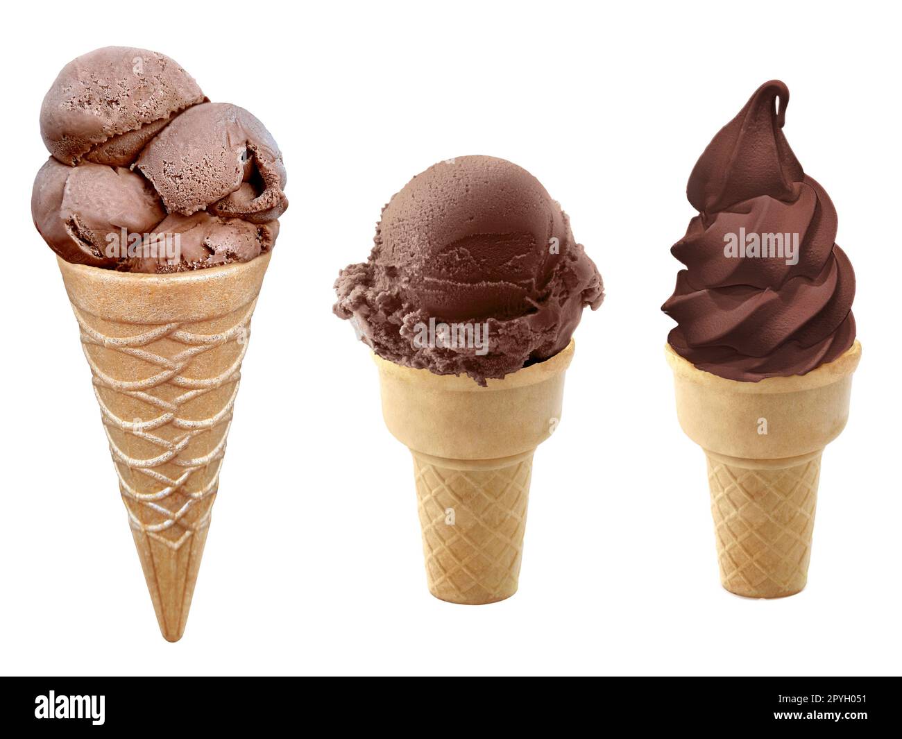 Glace au chocolat dans le cône sur fond blanc Banque D'Images