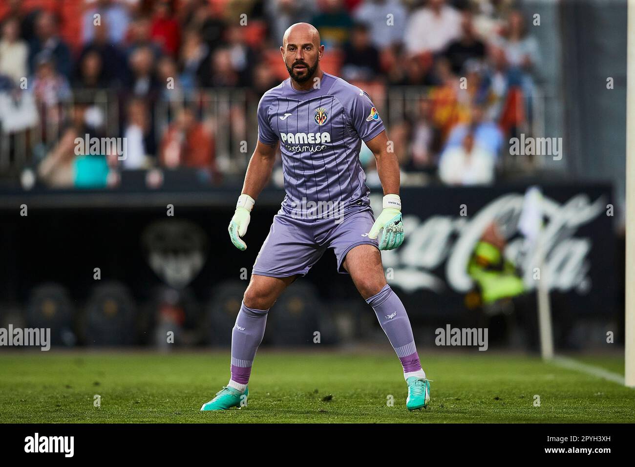 pepe-reina-villarreal-cf-1-en-action-pendant-le-match-laliga