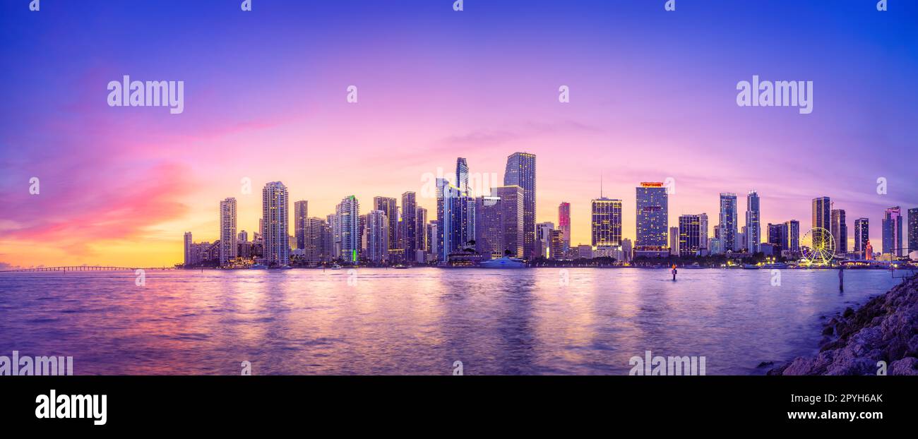 l'horizon de miami au coucher du soleil, en floride Banque D'Images