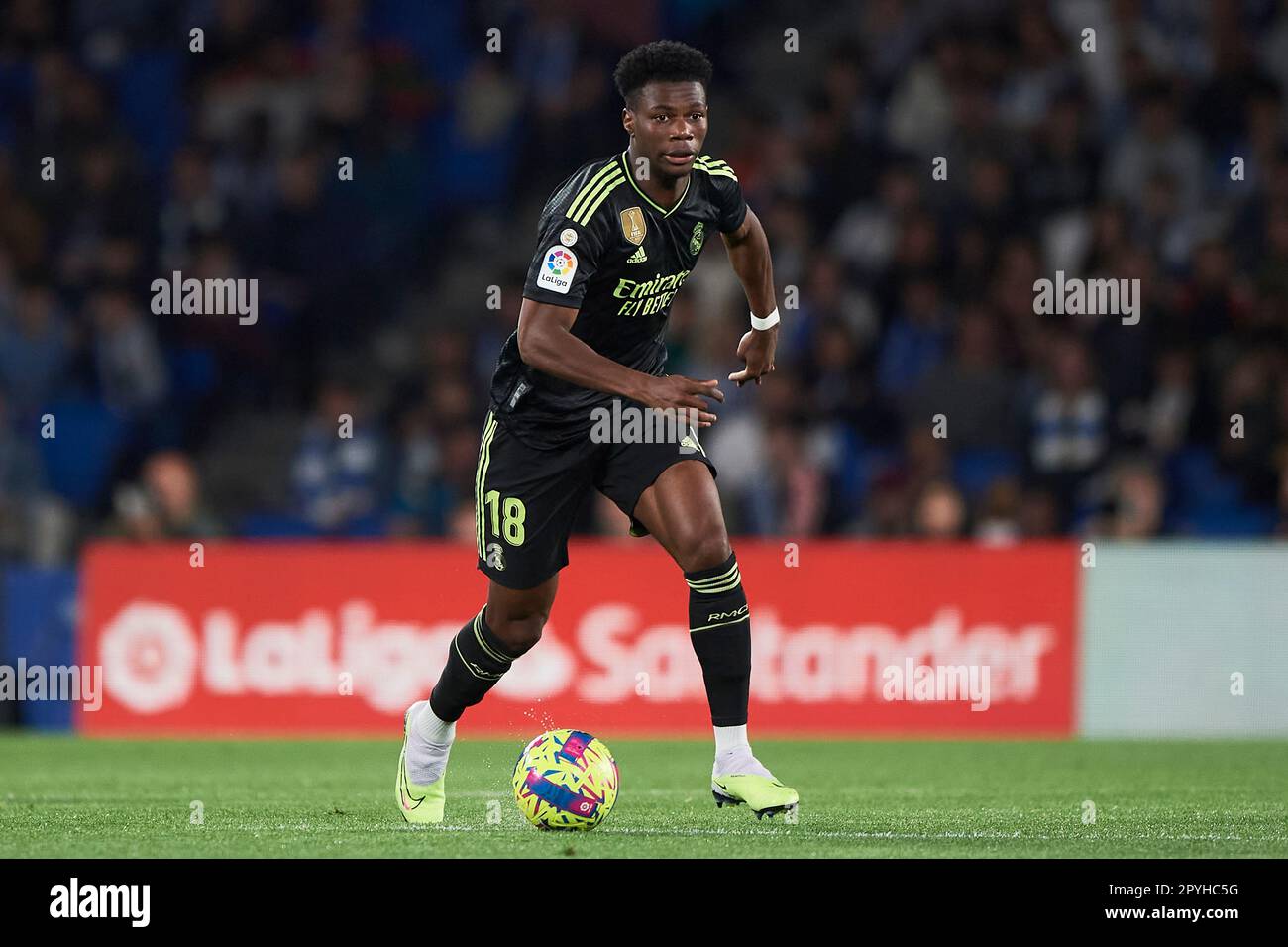 Aurélien Tchouameni du Real Madrid CF en action pendant le match de la Liga Santander entre Real Sociedad et Real Madrid CF au stade Reale Arena Banque D'Images