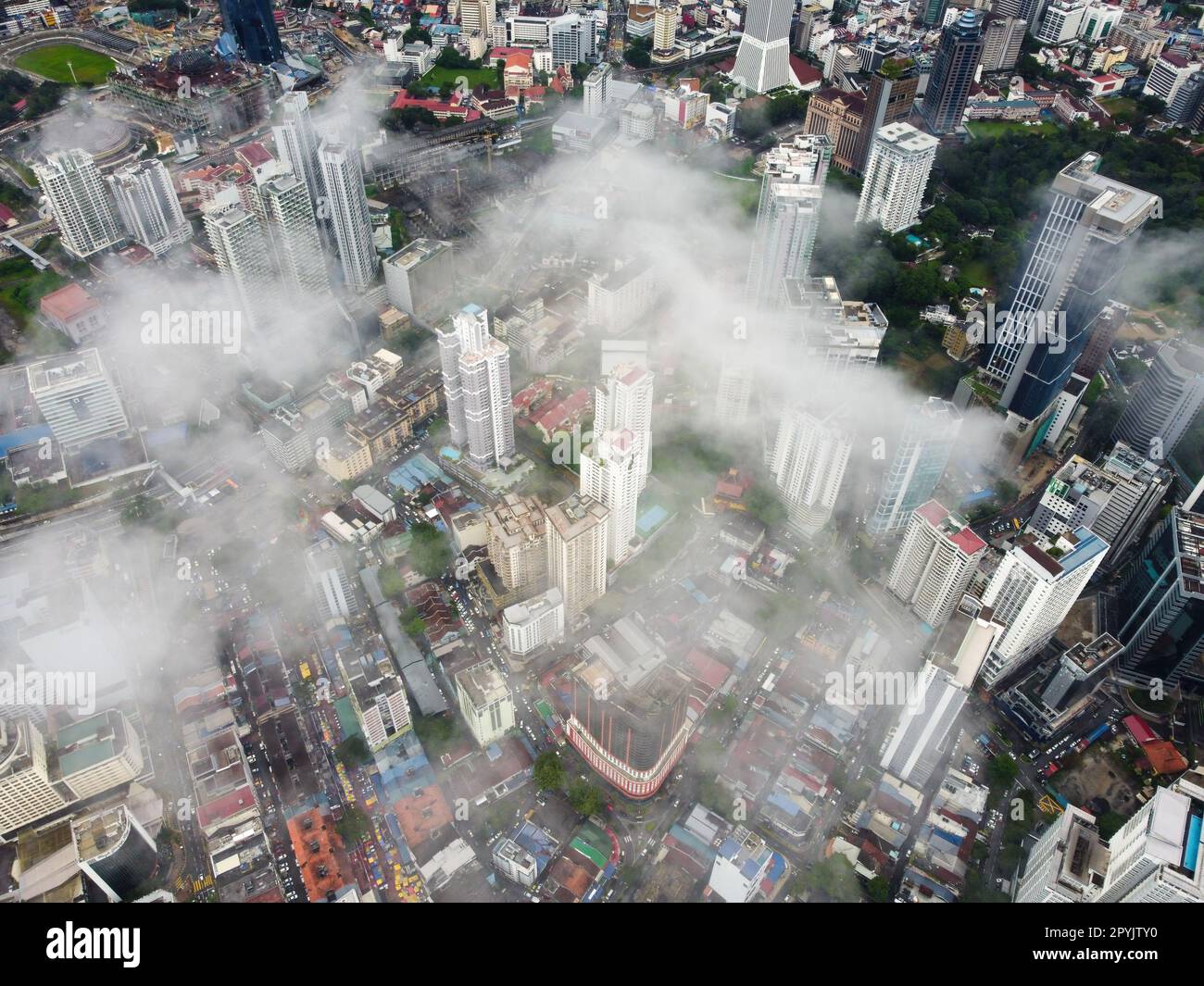 Drone aérien jour nuageux à Bukit Bintang Banque D'Images