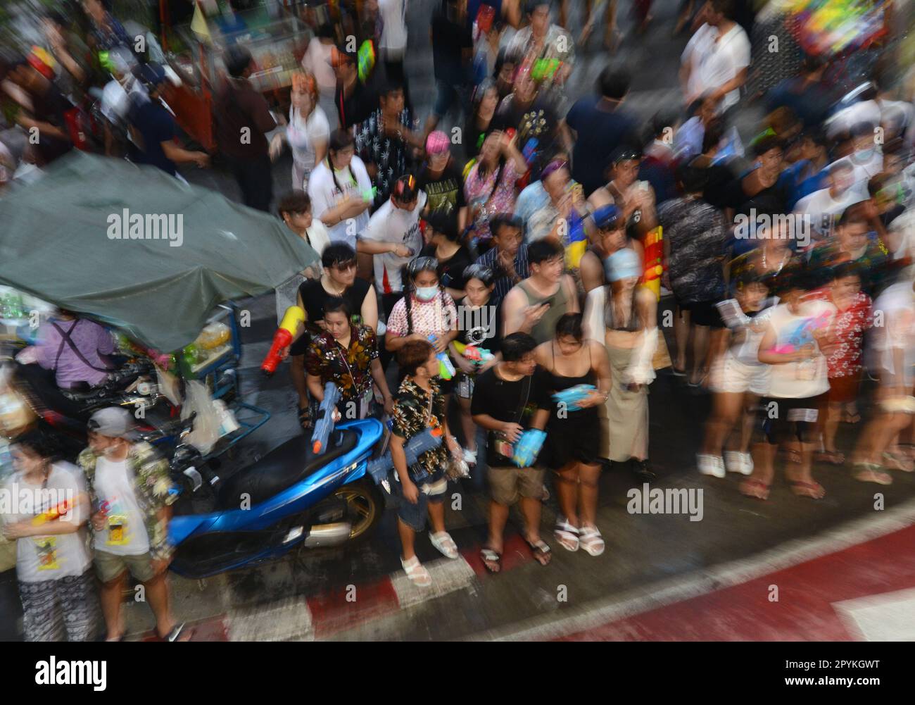 Célébrations de Songkran sur Rama I Road près de Siam Square à Bangkok, Thaïlande. Banque D'Images